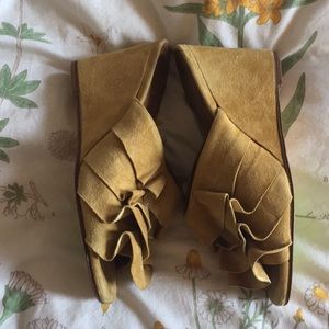 creatures of comfort mules